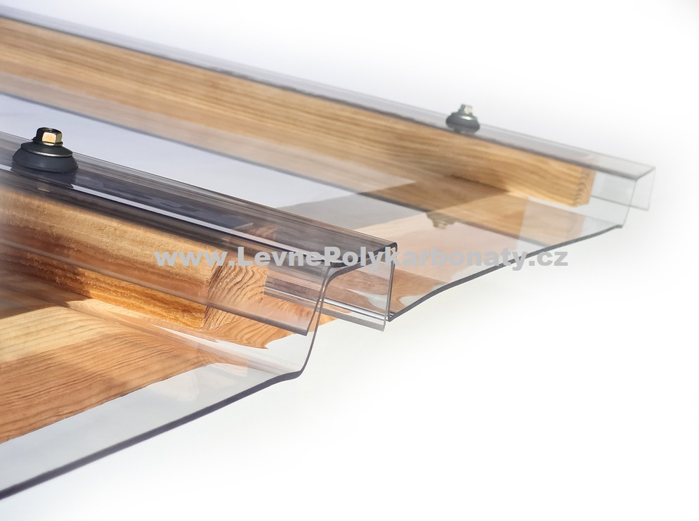 Trapézový polykarbonát 3 mm GUTTA GLAZE ČIRÁ - šíře 0,688 m x délka 3,5 m (2,41 m2)