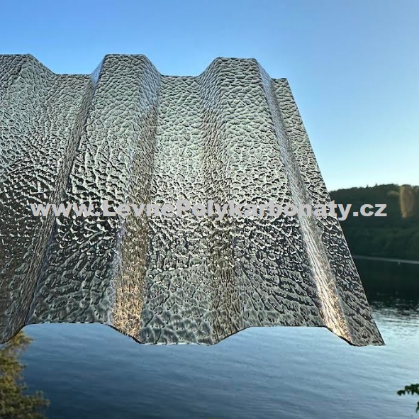Trapézový polykarbonát 1,1 mm GUTTAGLISS MAKRO CST BRONZ - šíře 1,045 m x délka 6 m
