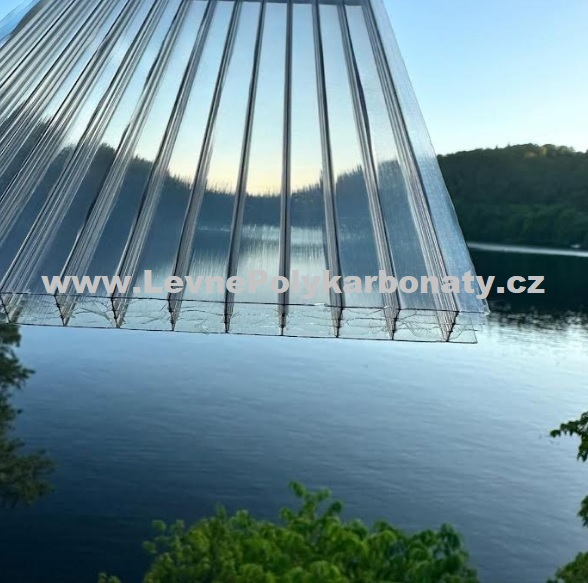 Komůrkový polykarbonát 10 mm 1UV EXOLON 10/6M BRONZ - šíře 2,1 m x délka 6 m