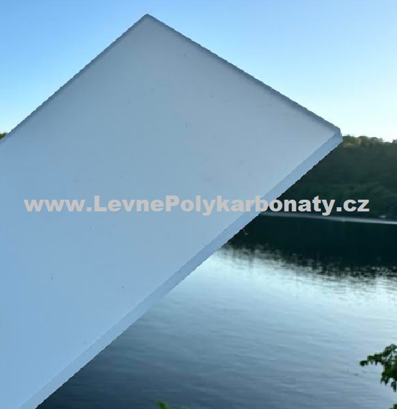 Plný polykarbonát 6 mm 2UV PALSUN OPÁL - šíře 2,1 m x délka 5 m (10,5m2)