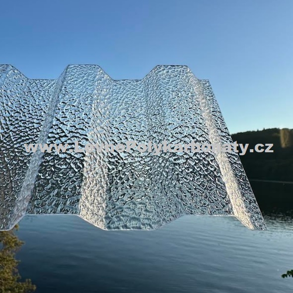 Trapézový polykarbonát 1,1 mm GUTTAGLISS MAKRO CST ČIRÁ - šíře 1,045 m x délka 3 m