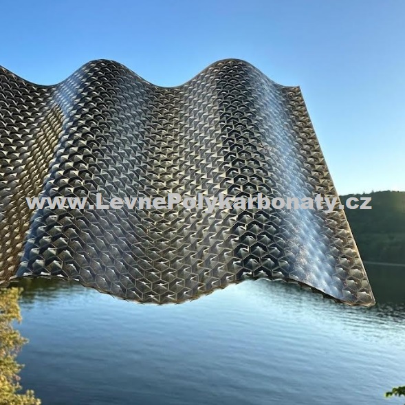 Vlnitý polykarbonát 2,8 mm GUTTAGLISS WABE BRONZ - šíře 1,045 m x délka 5 m